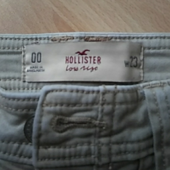 Shorts - Picture 3 of 3